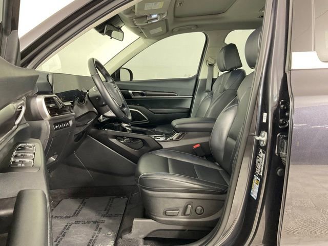 Used 2025 Kia Telluride S AWD/4WD image 18