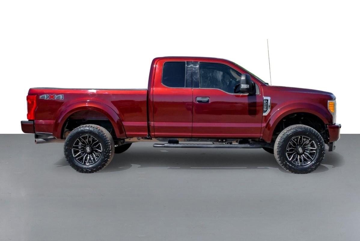 Used 2017 Ford F250 XLT image 6