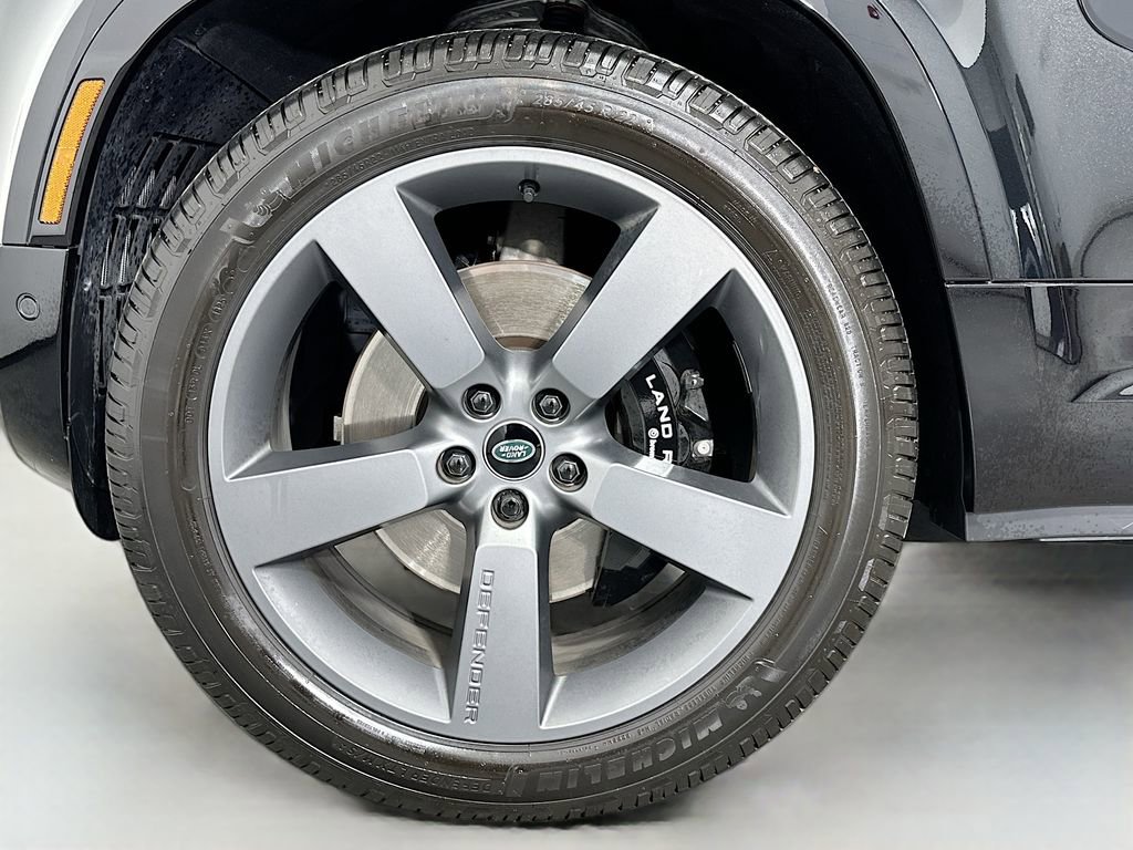 Used 2023 Land Rover Defender 110 V8 image 33
