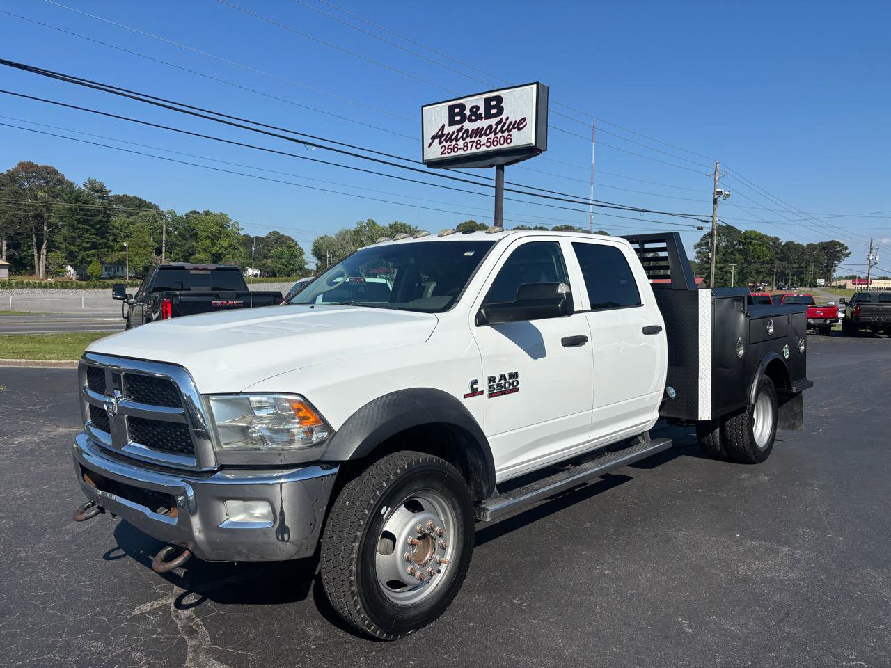 Used 2015 RAM 5500 Tradesman w/ Chrome Appearance Group AWD/4WD image 1