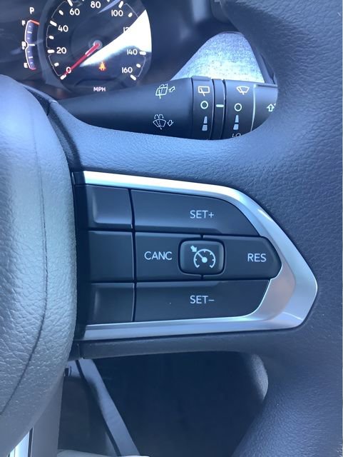 Certified 2025 Jeep Compass Sport image 19