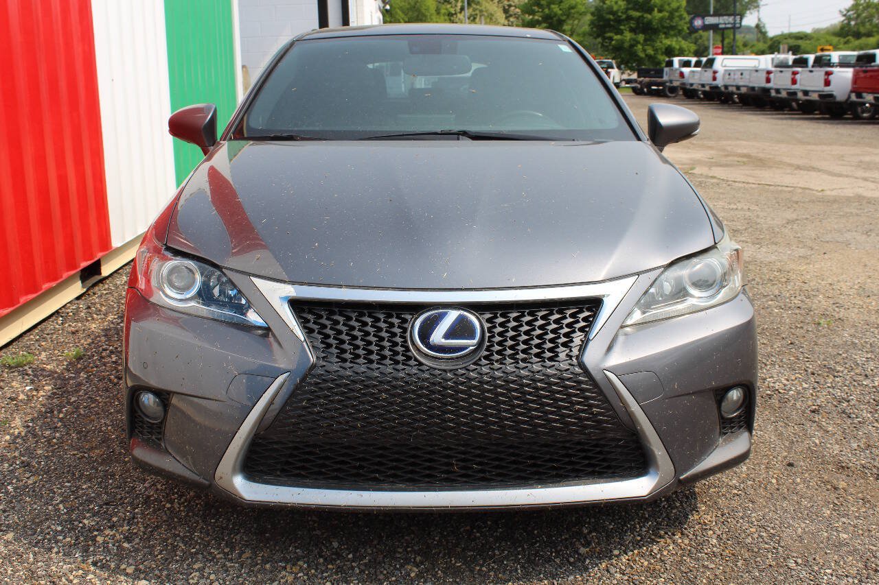 Used 2014 Lexus CT 200h w/ F Sport w/Nuluxe Interior FWD image 3