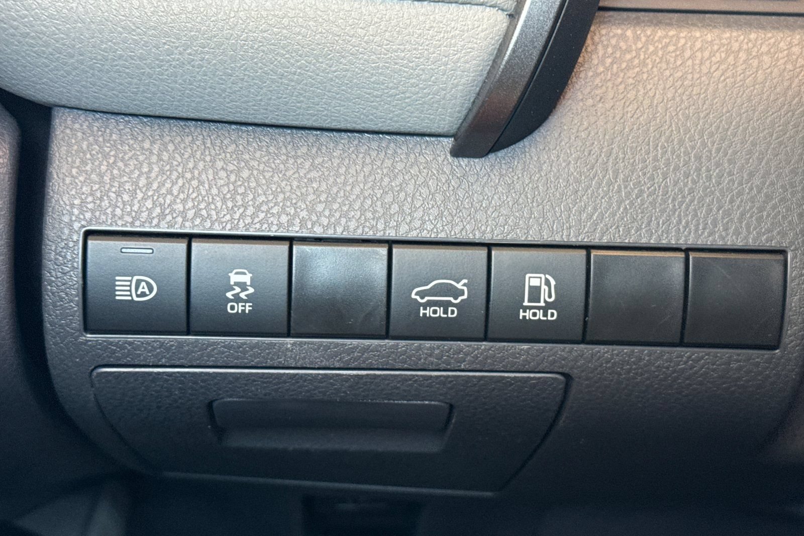 Certified 2024 Toyota Camry LE FWD image 31