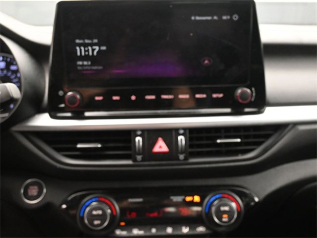 Used 2024 Kia Forte GT-Line image 18