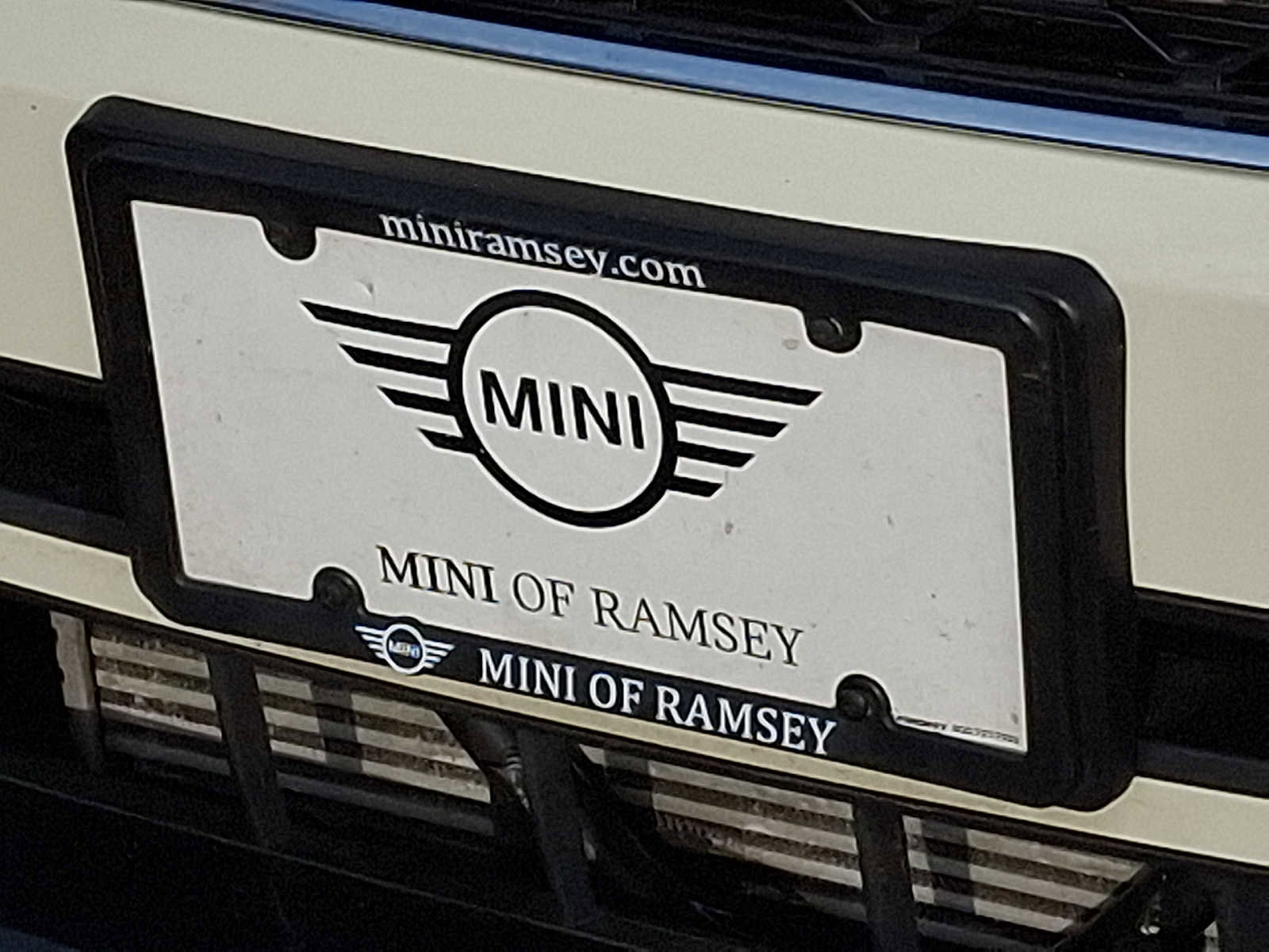 Used 2022 MINI Cooper S w/ Signature Upholstery Package image 24