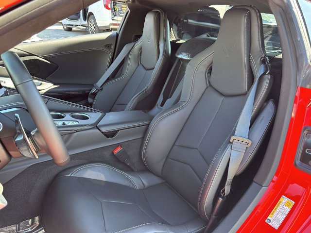 Used 2026 Chevrolet Corvette Z06 RWD image 18