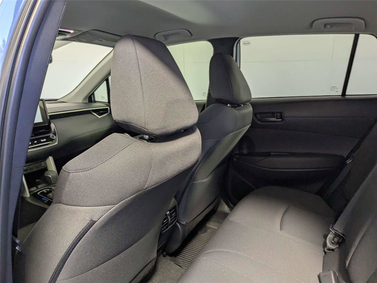 Certified 2025 Toyota Corolla Cross LE image 29