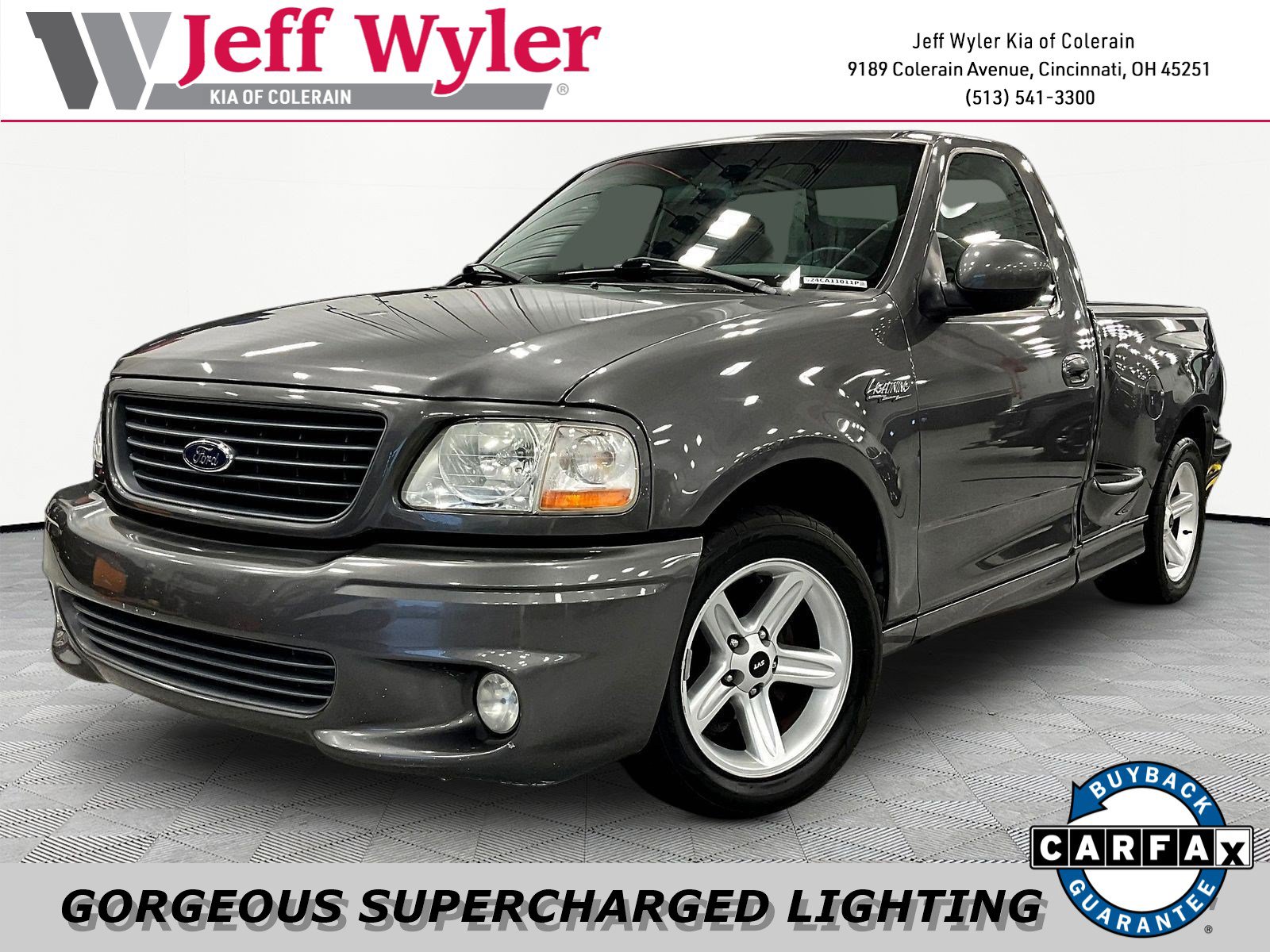 Used 2004 Ford F150 Lightning RWD image 1