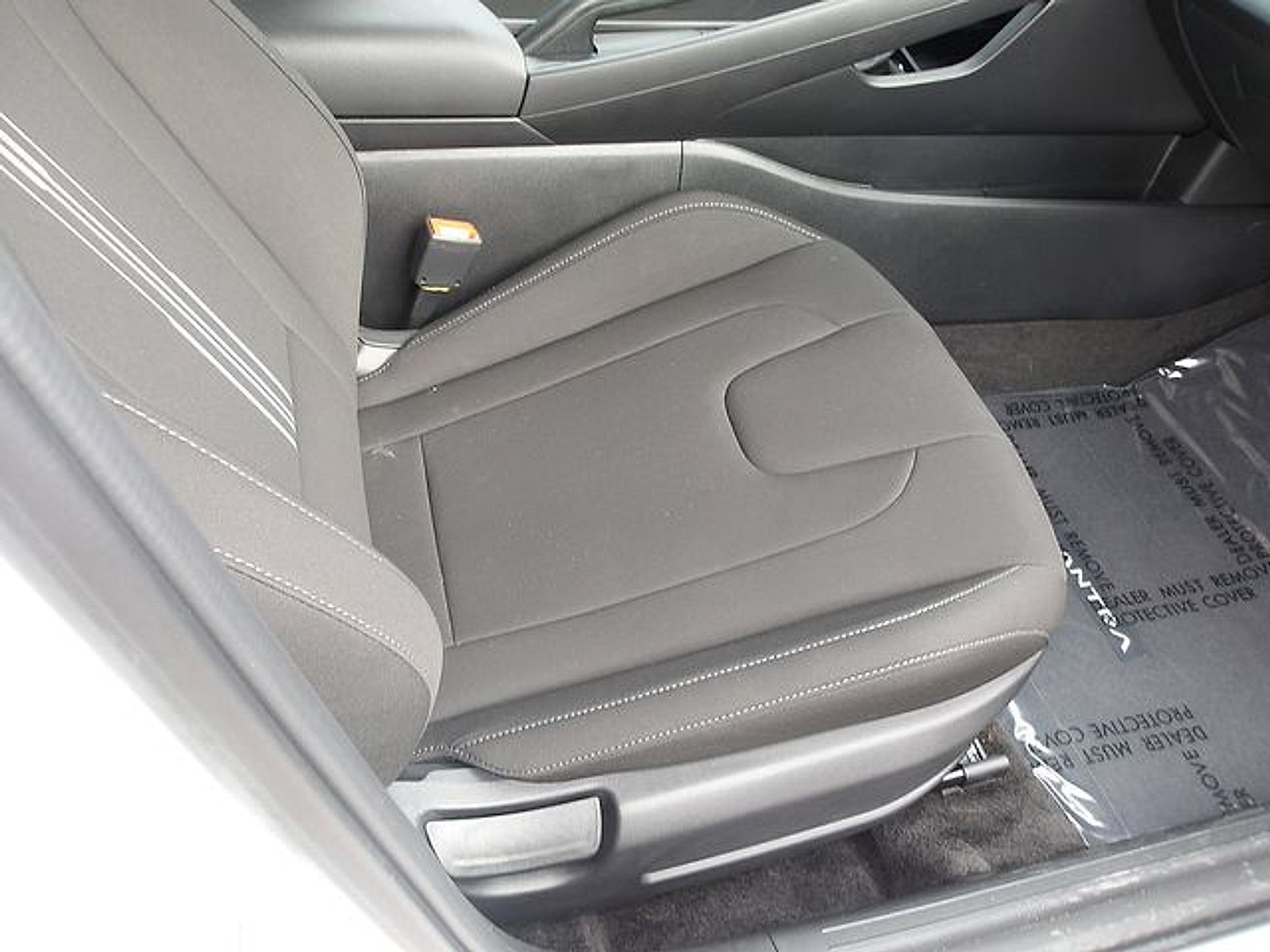 Used 2025 Hyundai Elantra Sport FWD image 9