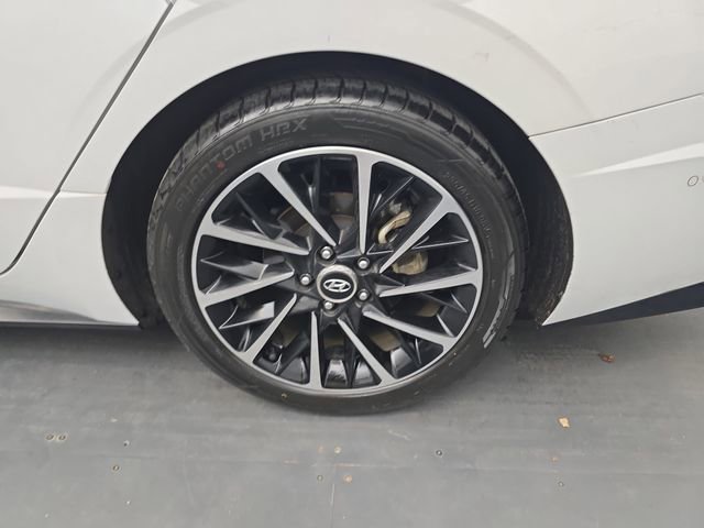 Used 2021 Hyundai Sonata Limited FWD image 17