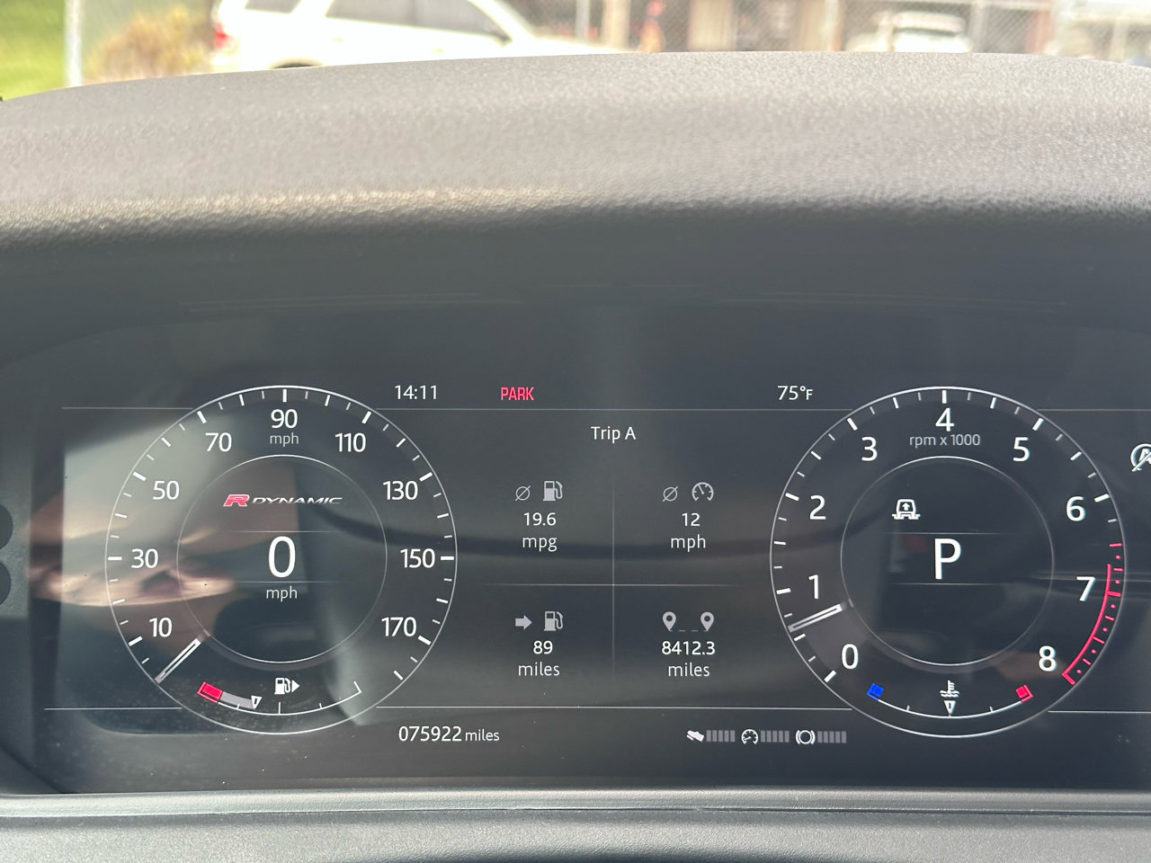 Used 2018 Land Rover Range Rover Velar R-Dynamic SE image 23