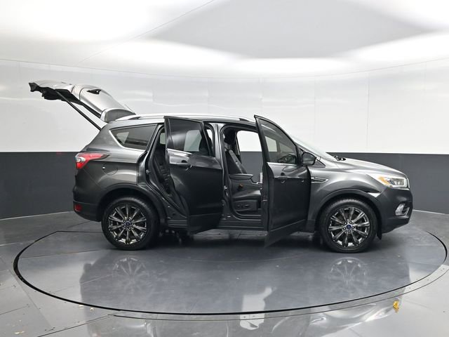 Used 2017 Ford Escape Titanium image 58