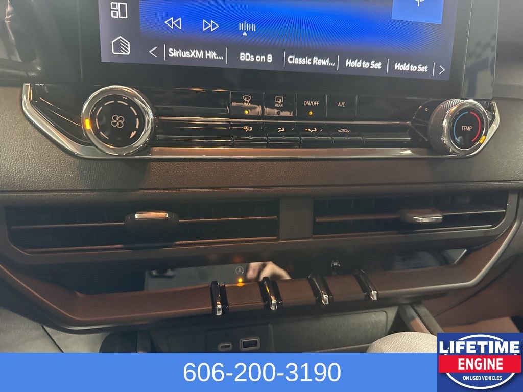 Used 2023 Chevrolet Colorado Trail Boss image 21