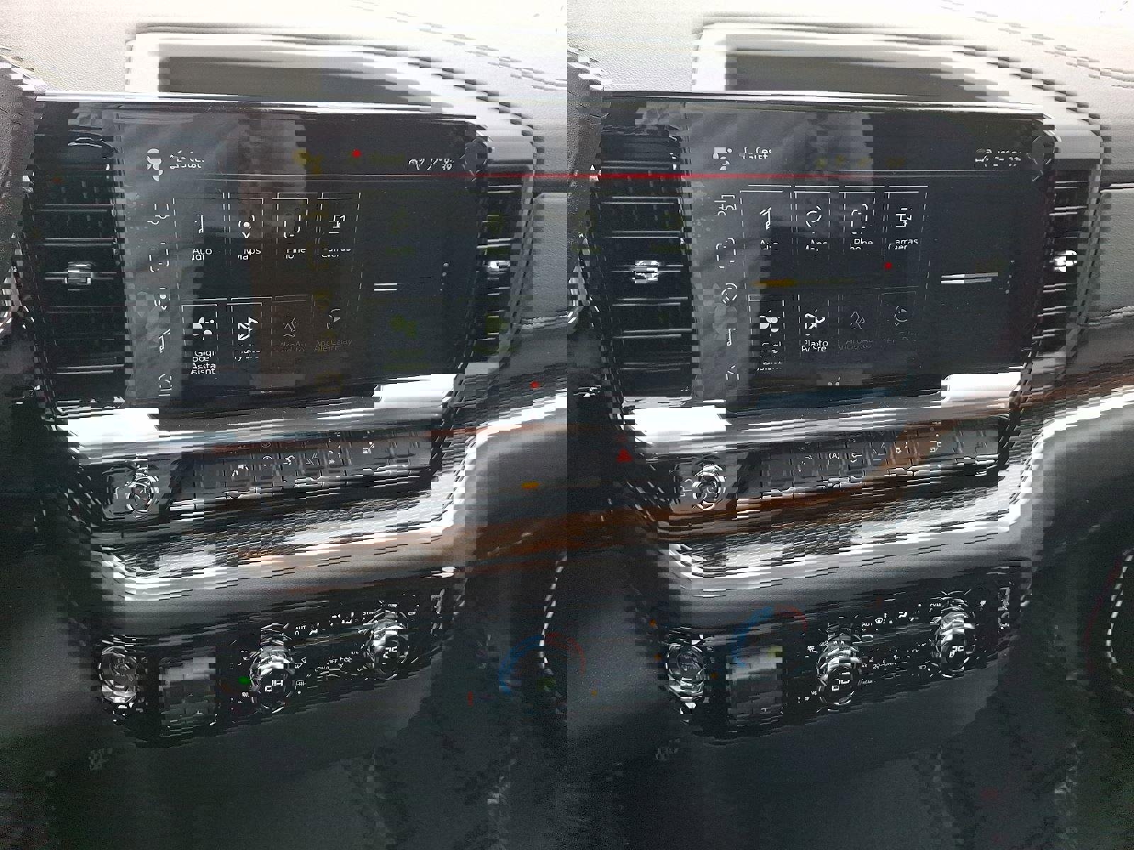 New 2026 GMC Sierra 1500 SLE w/ Preferred Package image 9