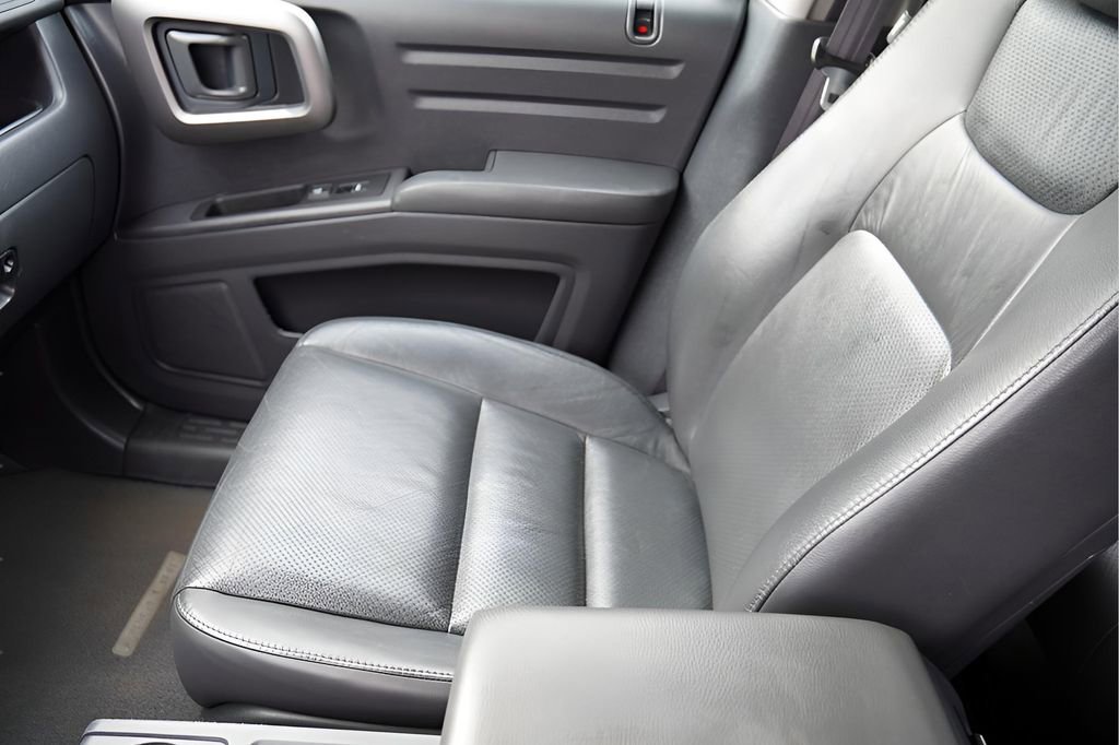 Used 2014 Honda Ridgeline SE image 31