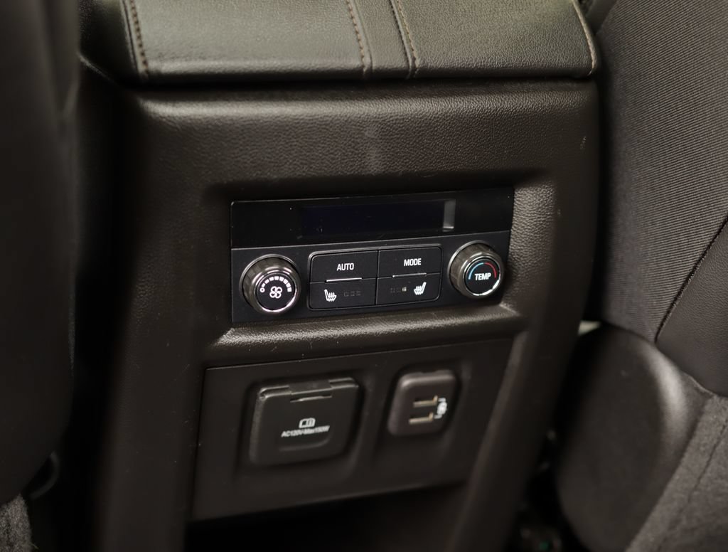 Used 2023 Chevrolet Traverse High Country w/ LPO, Floor Liner Package AWD/4WD image 30