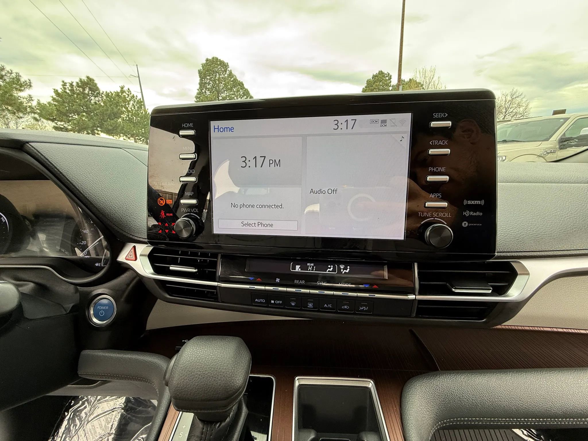 Used 2022 Toyota Sienna LE image 33