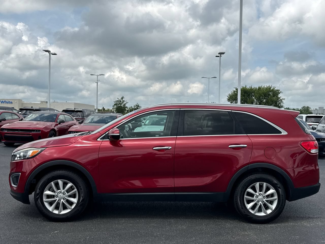 Used 2017 Kia Sorento FWD image 6