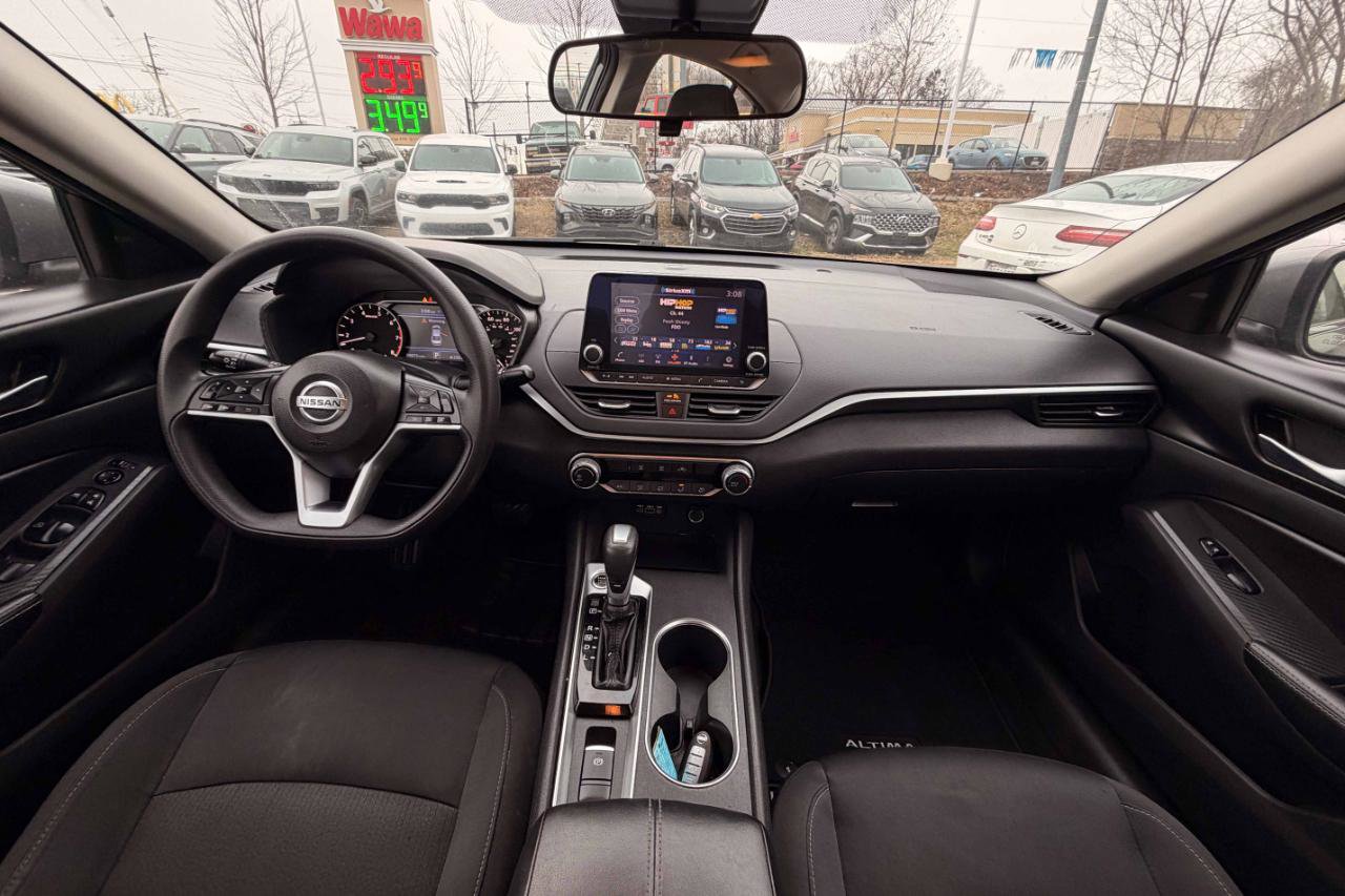 Used 2022 Nissan Altima 2.5 SV image 12