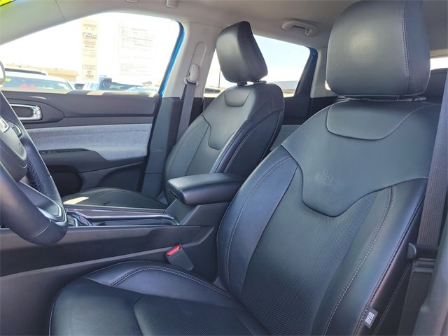 Certified 2022 Jeep Compass Latitude image 17