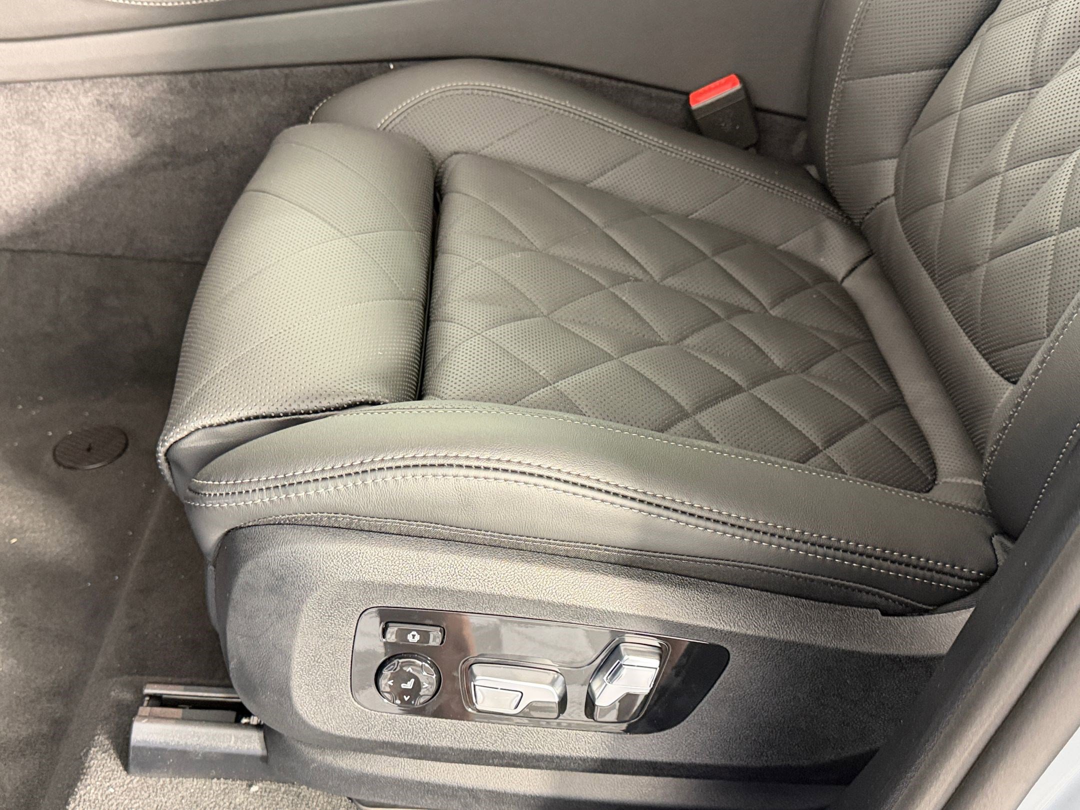 New 2026 BMW X5 sDrive40i w/ M Sport Package image 13