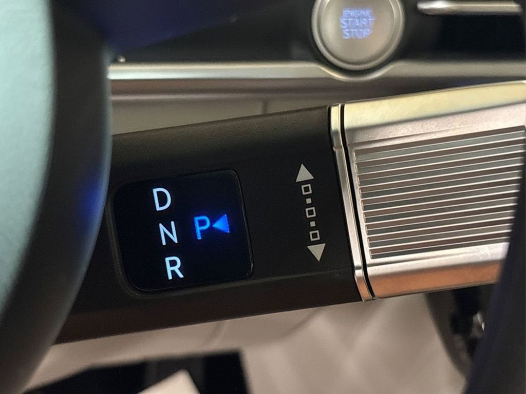 Used 2025 Hyundai Tucson Blue image 27