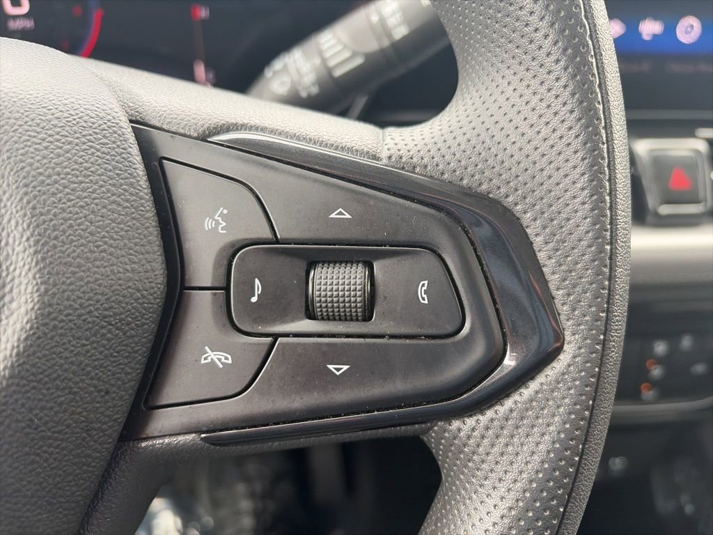 Used 2025 Chevrolet TrailBlazer LT image 16