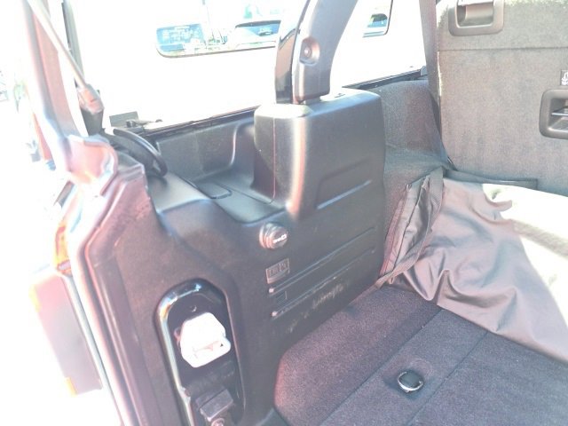 Used 2023 Jeep Wrangler Unlimited Sahara w/ Cold Weather Group image 53