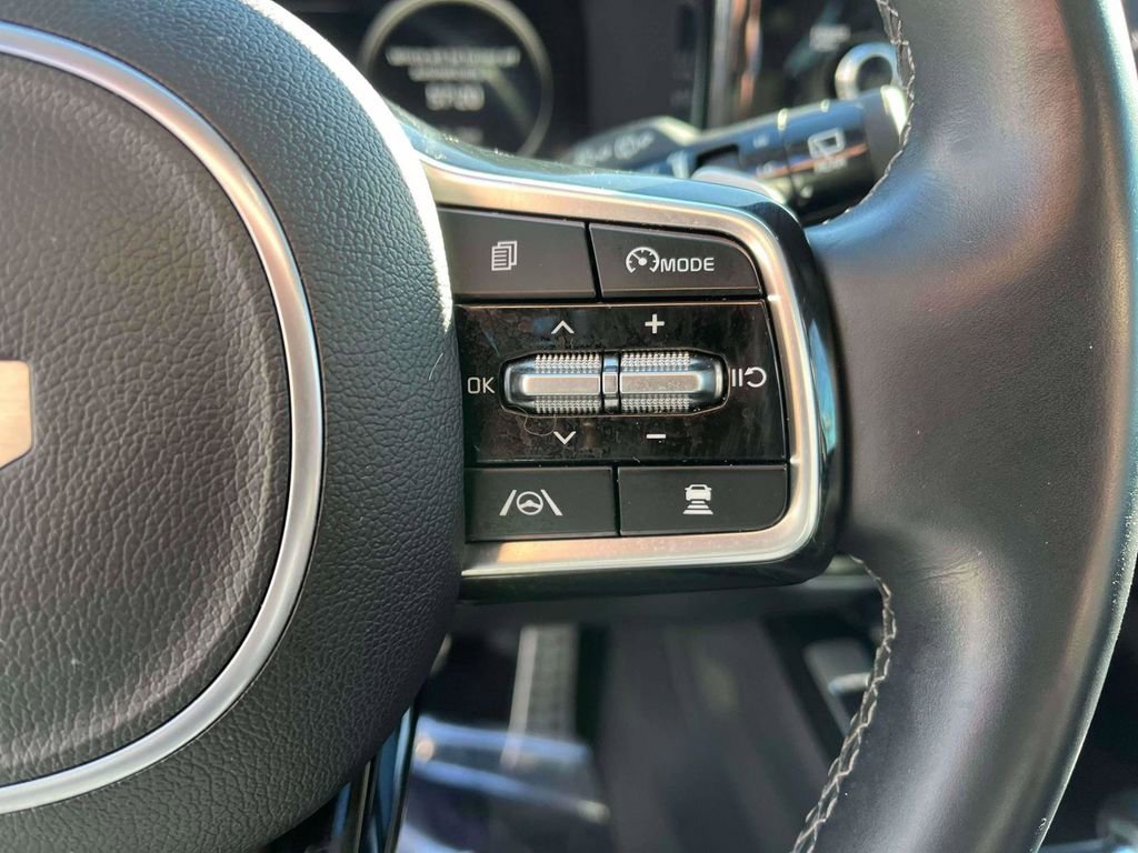 Used 2023 Kia Sorento SX Prestige image 21