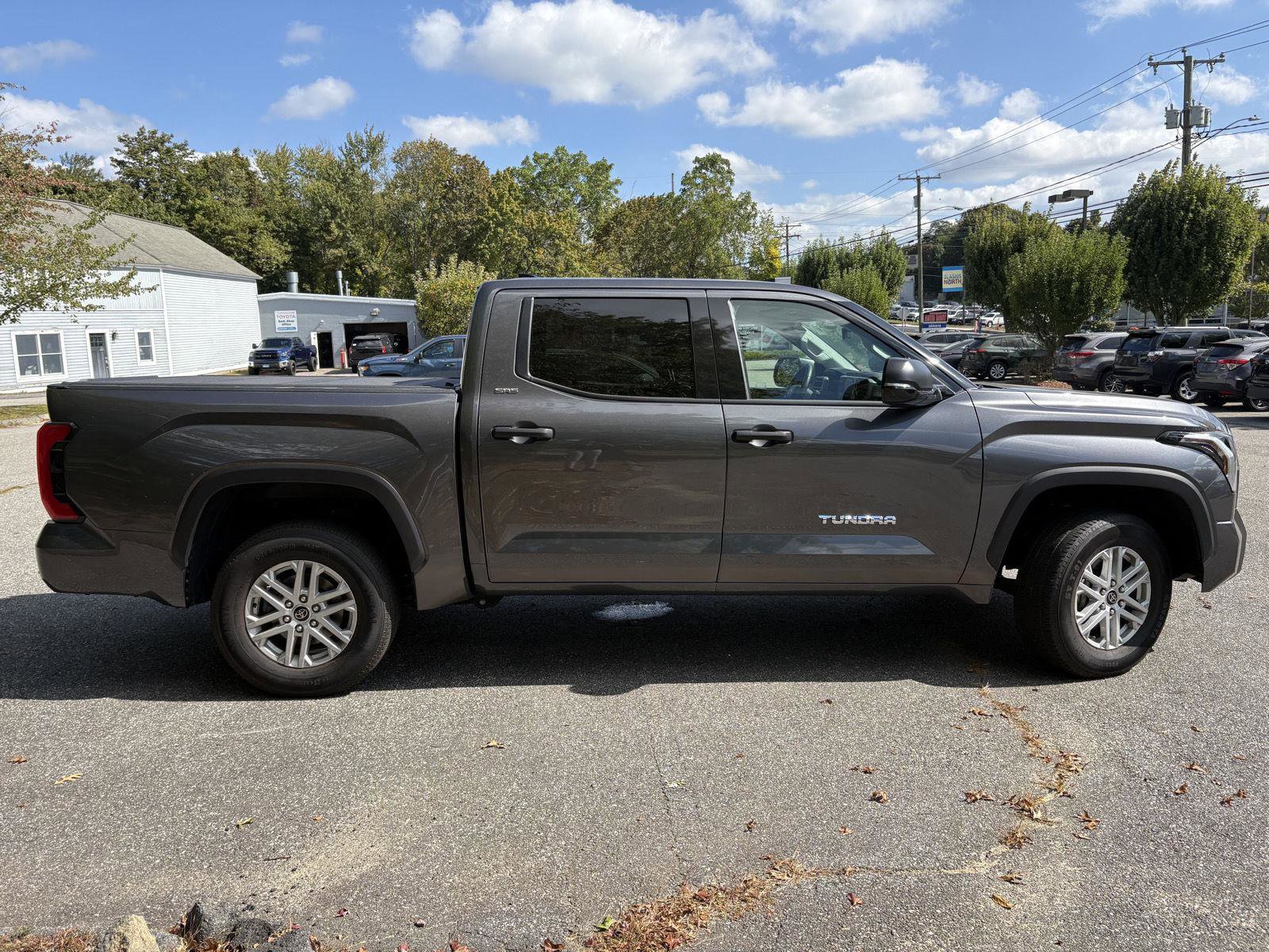 Used 2023 Toyota Tundra SR5 image 8