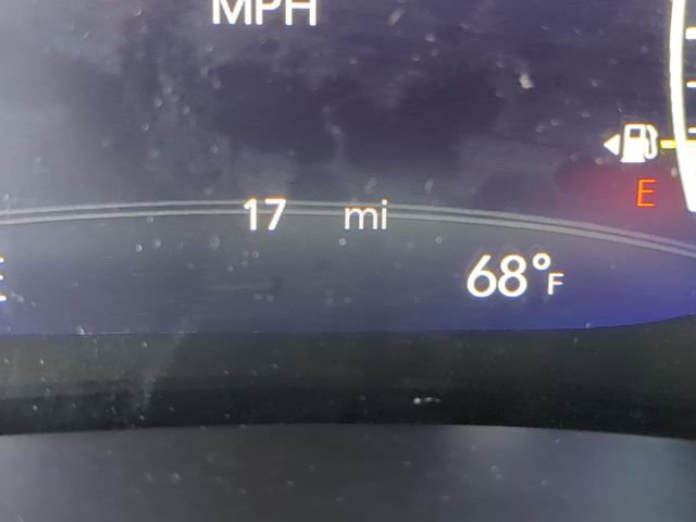 New 2025 Chrysler Voyager LX image 33