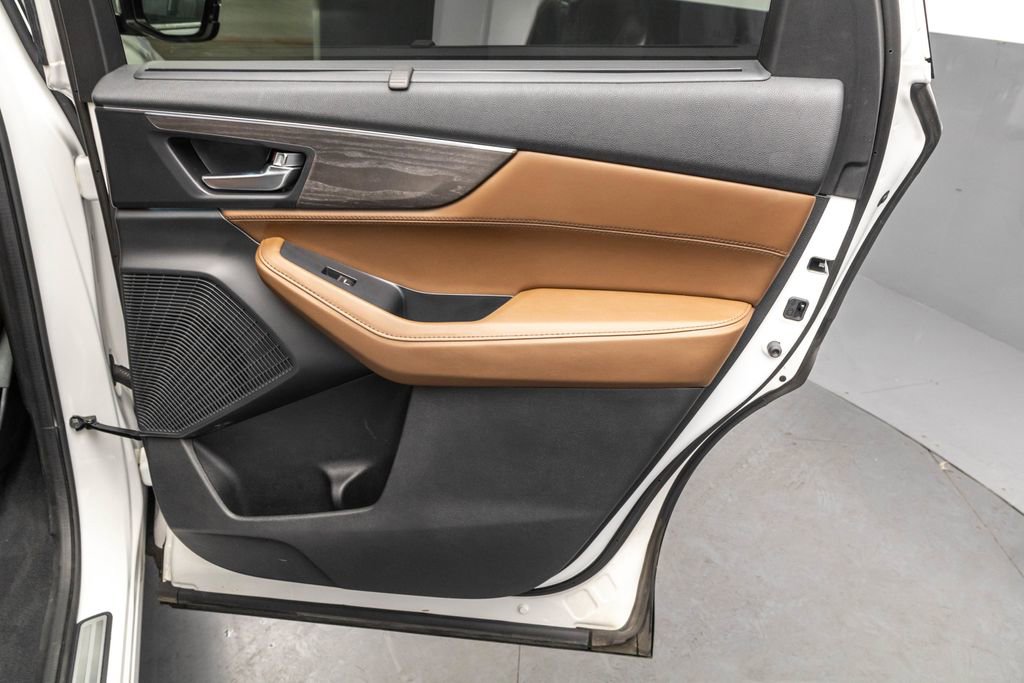 Used 2023 Acura MDX SH-AWD w/ Advance Package image 33