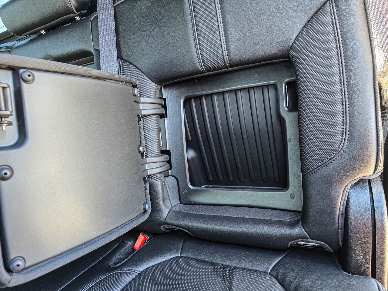 Used 2023 Chevrolet Silverado 3500 High Country w/ Technology Package image 39