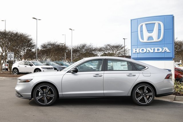 New 2025 Honda Accord Sport image 4