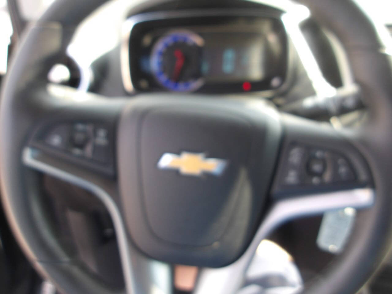Used 2016 Chevrolet Trax LTZ w/ LPO, Cargo Package FWD image 15