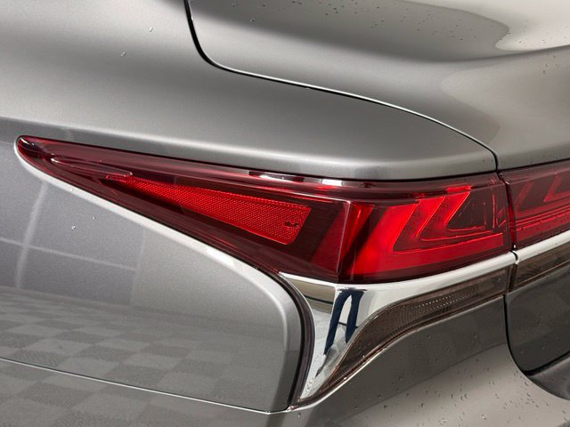 Used 2019 Lexus LS 500 RWD image 13