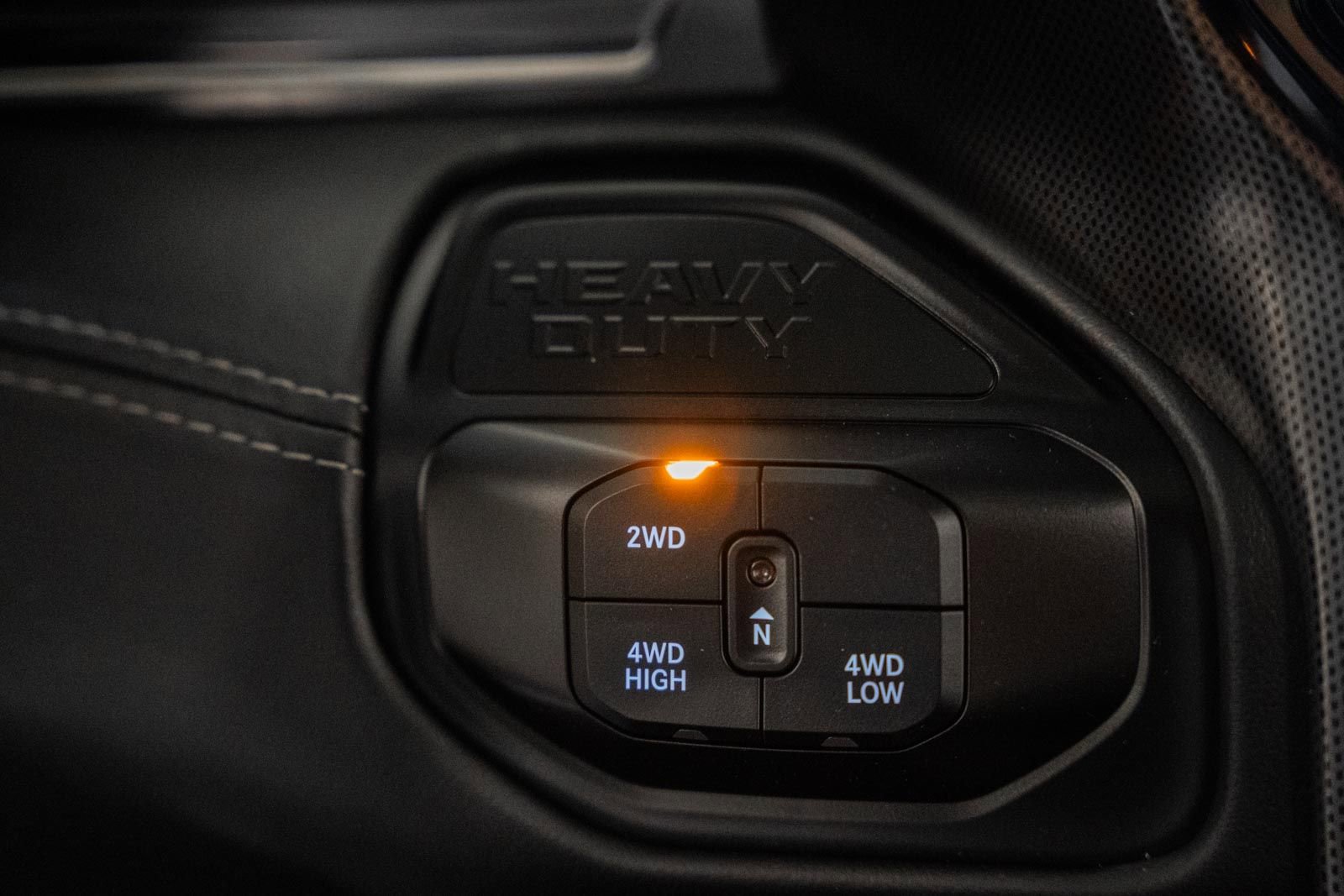 Used 2025 RAM 2500 Limited AWD/4WD image 36