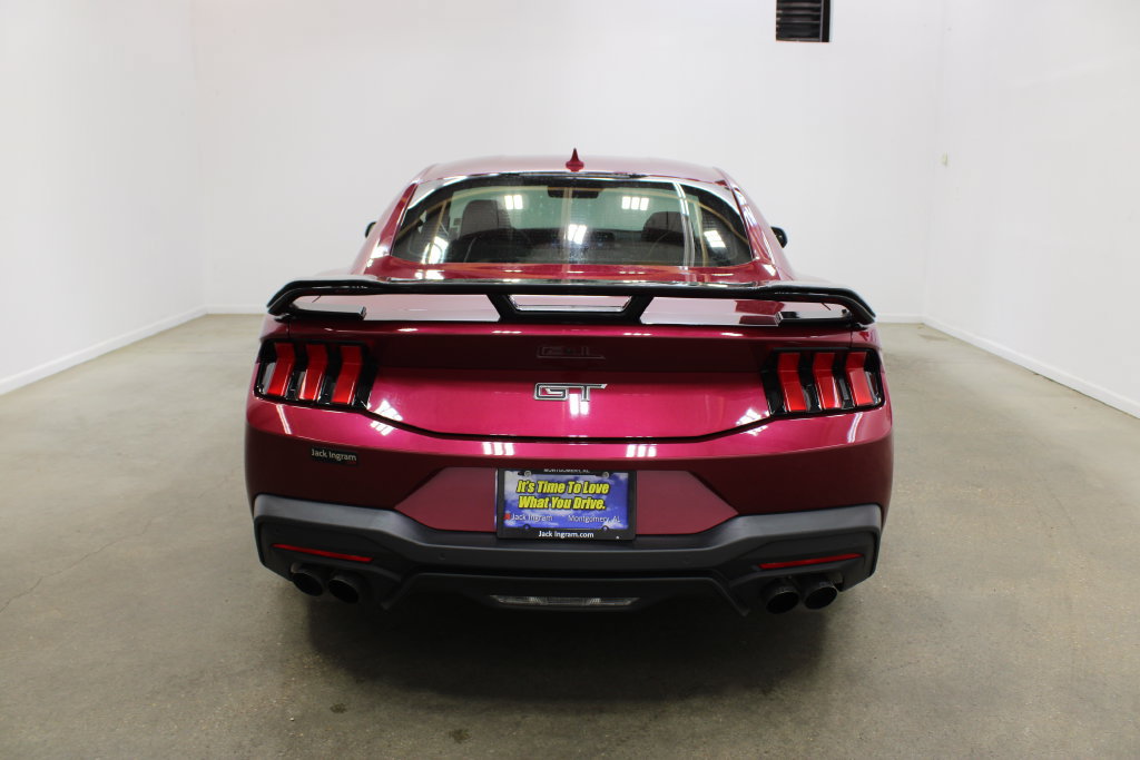 Used 2025 Ford Mustang GT Premium RWD image 4