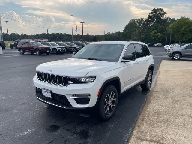 New 2025 Jeep Grand Cherokee Limited image 3