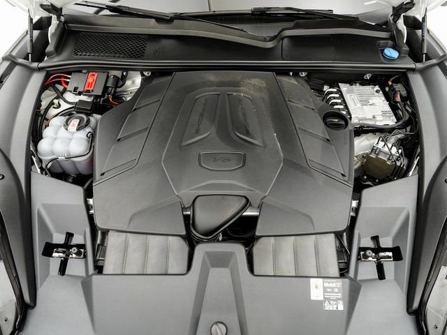 Certified 2025 Porsche Cayenne image 27