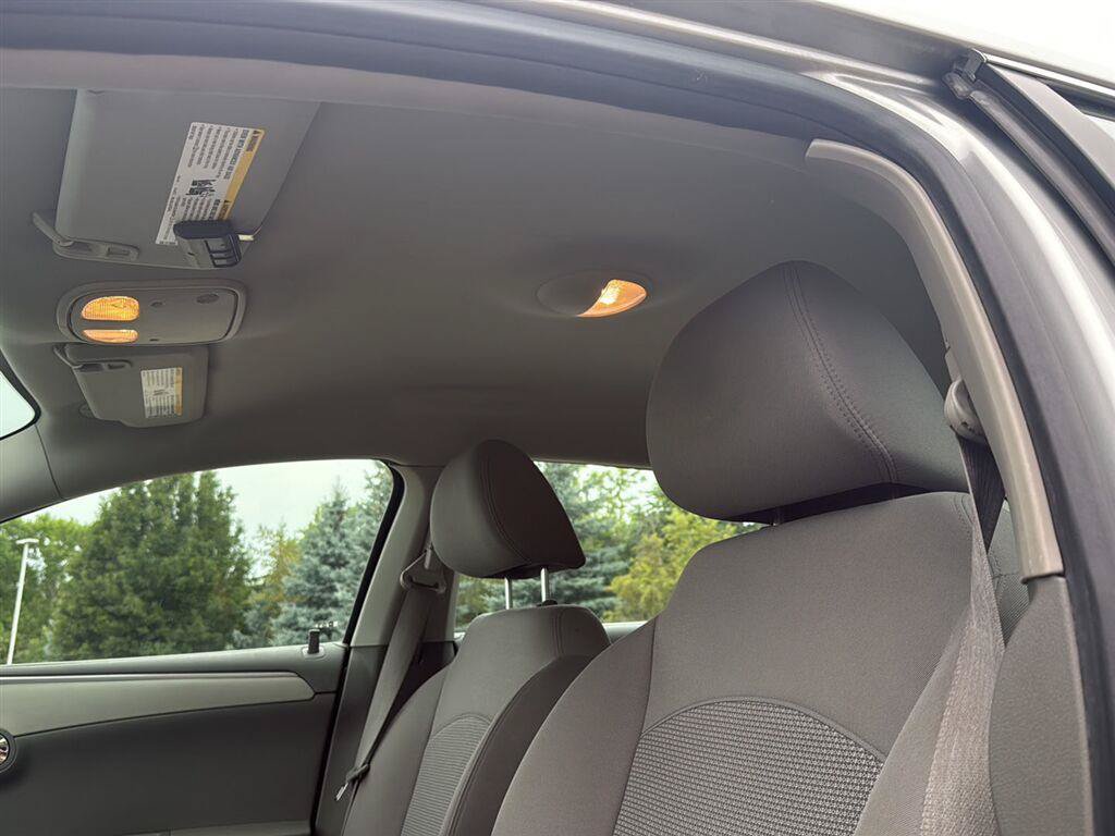 Used 2010 Chevrolet Malibu LS FWD image 10