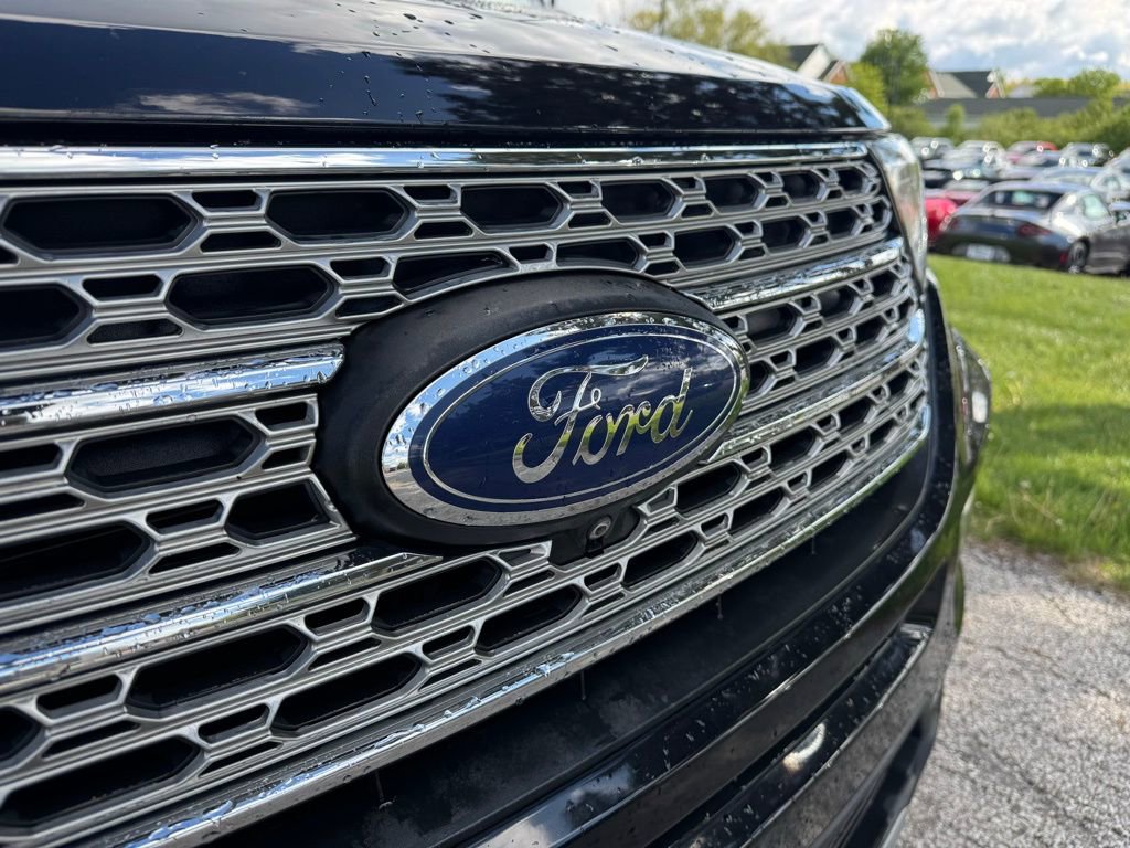 Used 2020 Ford Explorer Limited w/ Class III Trailer Tow Package image 13