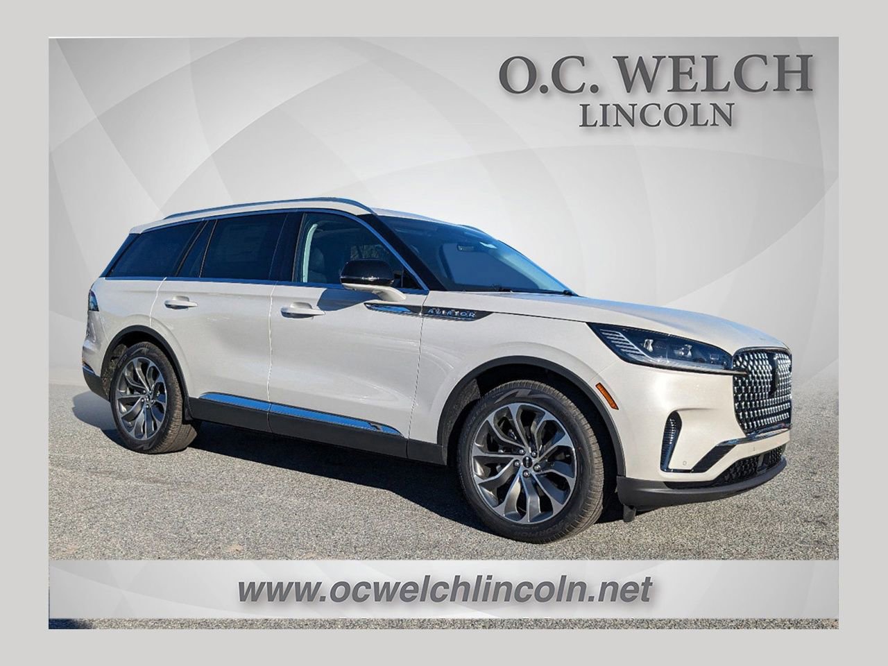 New 2025 Lincoln Aviator Reserve w/ Illumination Package image 1