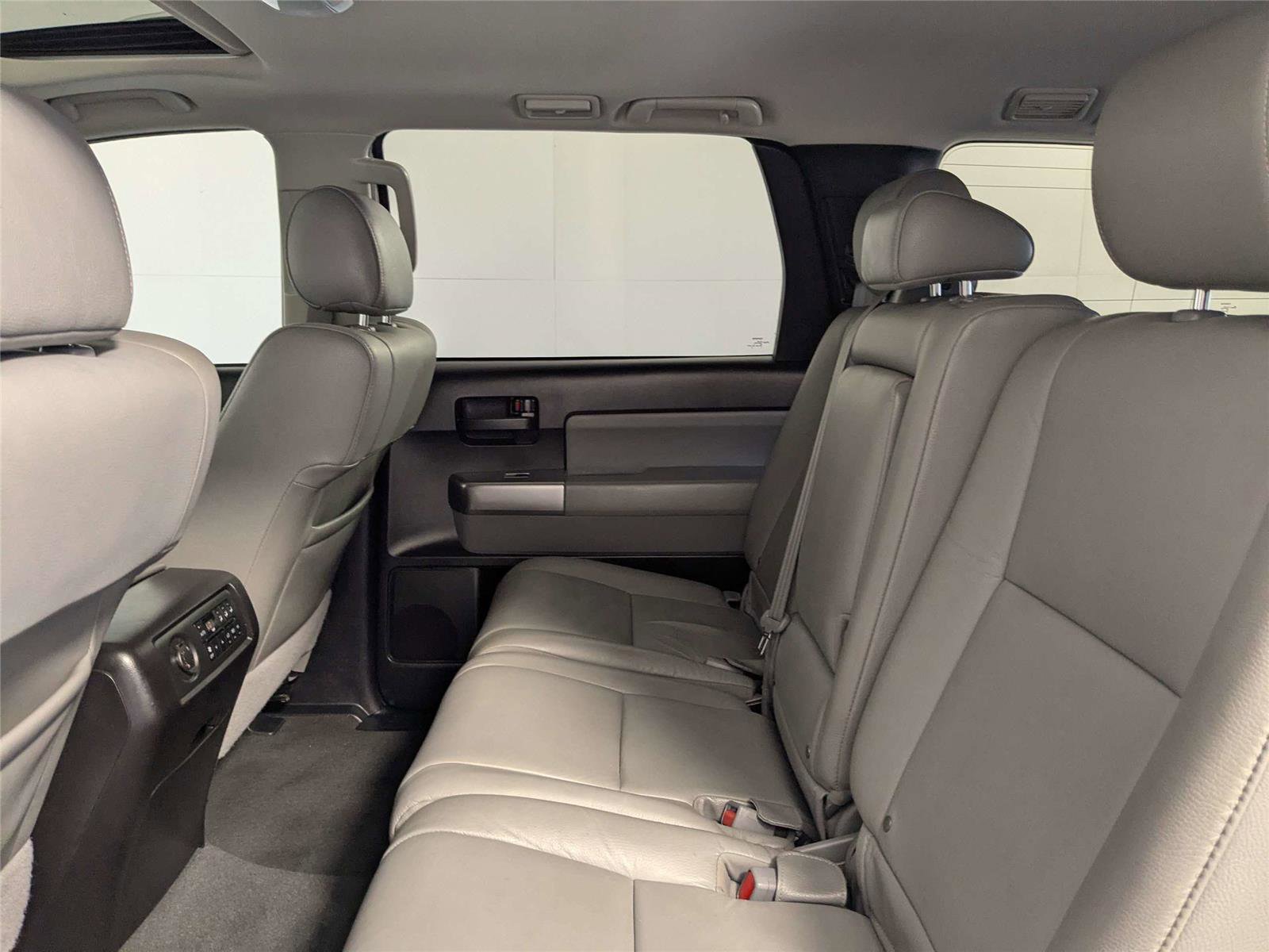 Used 2021 Toyota Sequoia SR5 w/ Premium Package image 31