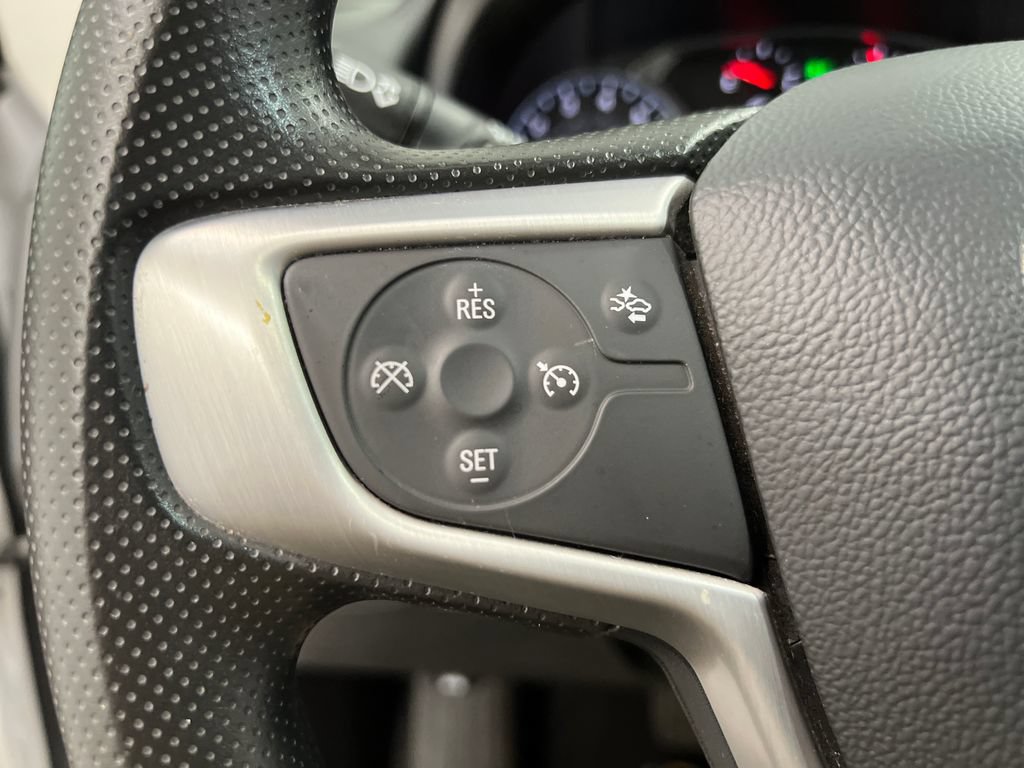 Used 2024 GMC Terrain SLE AWD/4WD image 47