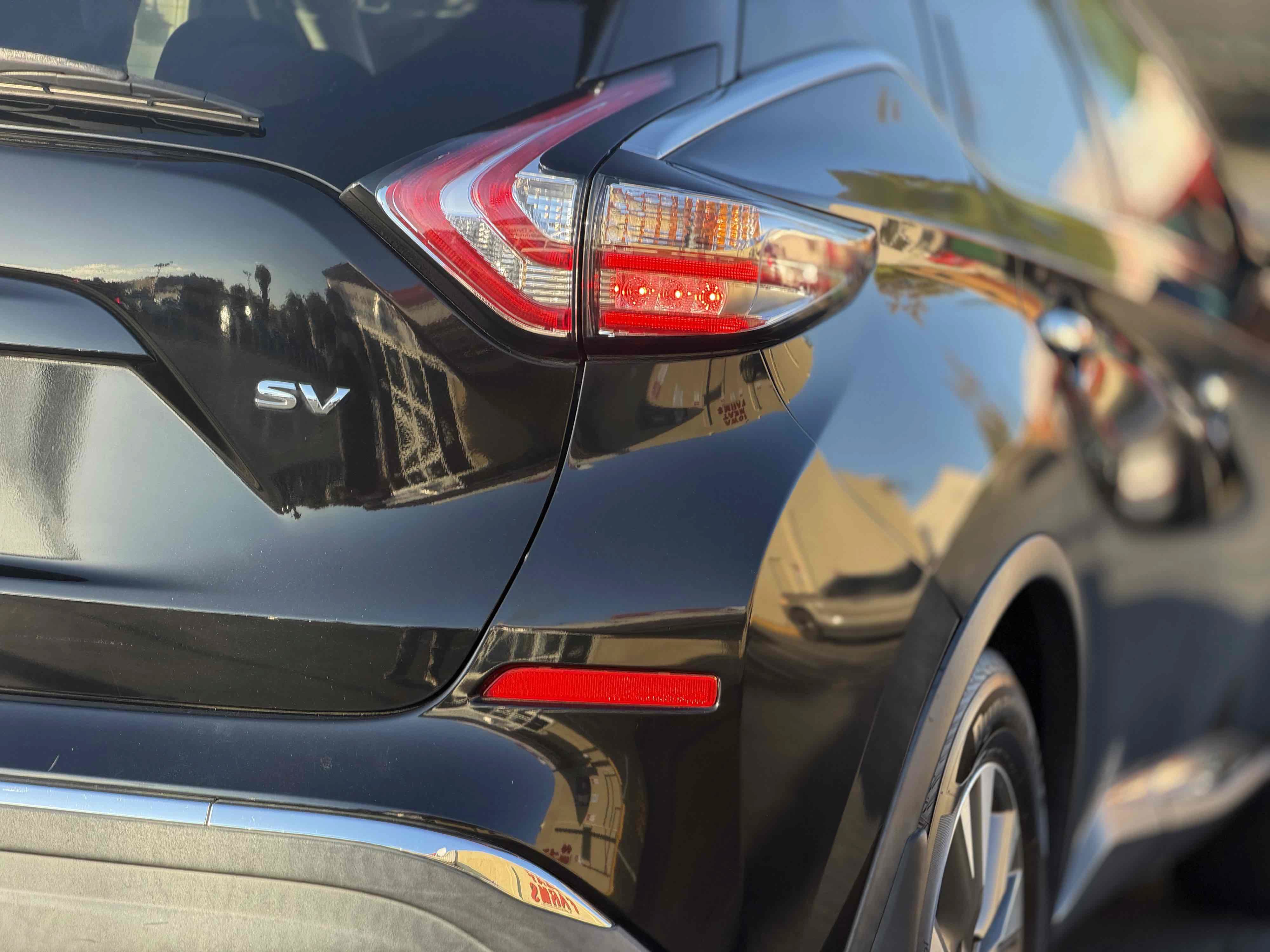 Used 2017 Nissan Murano SV w/ Cargo Package FWD image 9