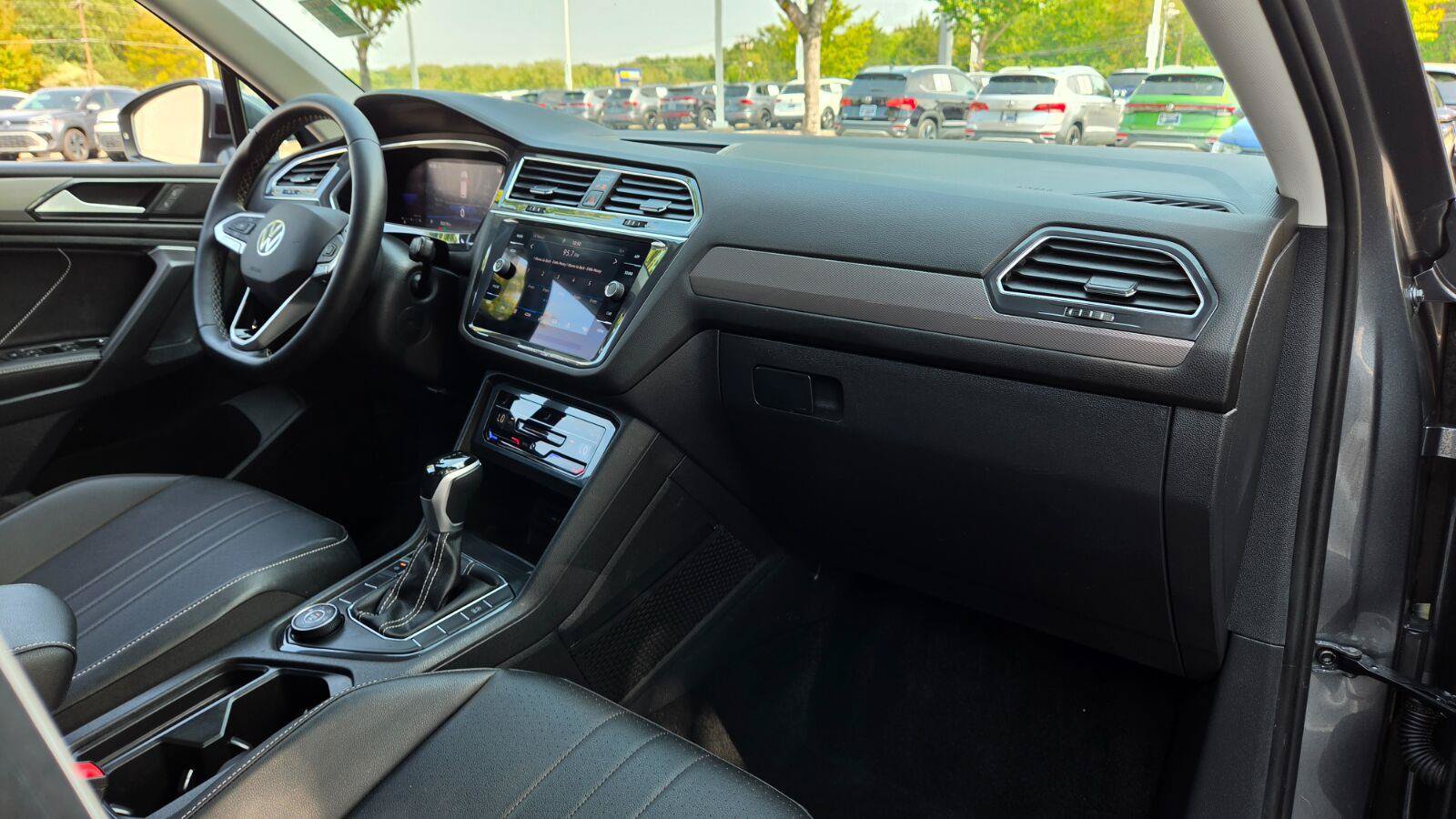 Certified 2023 Volkswagen Tiguan SE AWD/4WD image 47