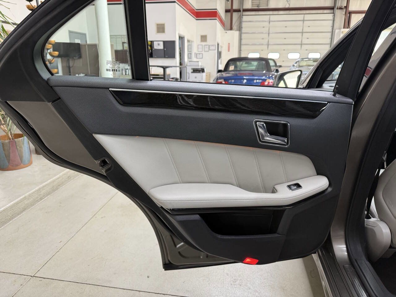 Used 2010 Mercedes-Benz E 350 Sedan w/ Premium 1 Pkg image 12