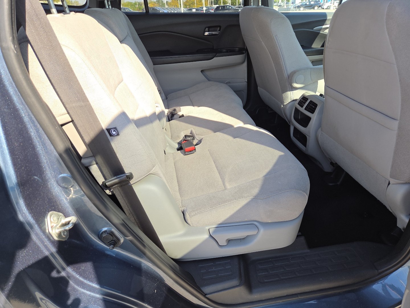 Used 2019 Honda Pilot LX image 19