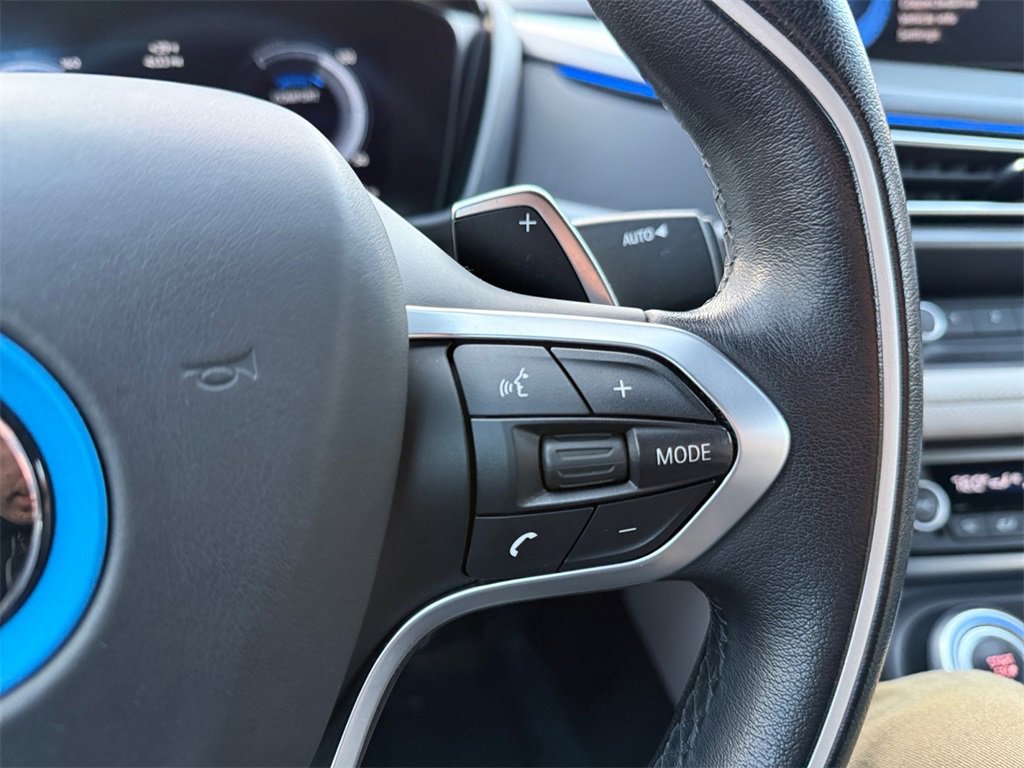 Used 2015 BMW i8 image 31